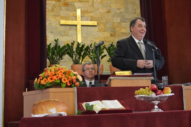 0f62a7e6a985090cef45c41554f9cb06