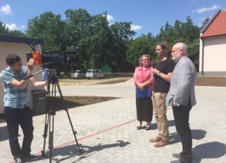 Csoda Vácott: új épületben a speciális ellátás otthona, a Szorgos Kezek Háza