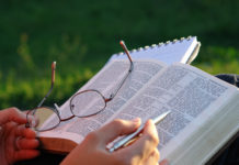 A hónap témája 2017. márciusban: Valami új született: a Bibliából táplálkozó hit