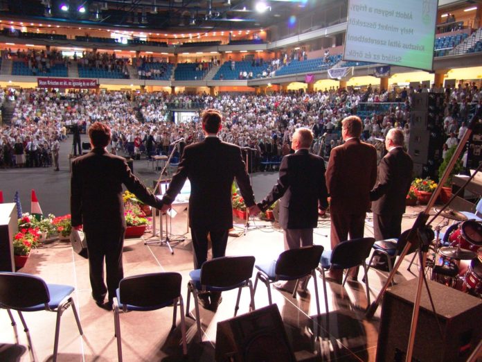 Debrecen 2006 Áldott legyen a frigy