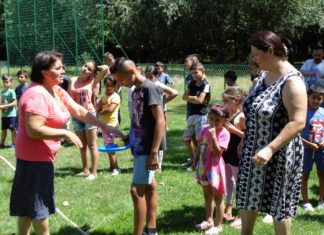 Roma napközis tábor Tuzséron