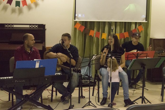 44783424_975988399276519_556968116244971520_n