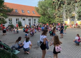 Ismét angol Biblia-táborok a gyülekezetekben