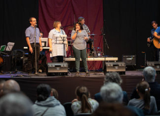 Természetesen Egy úton