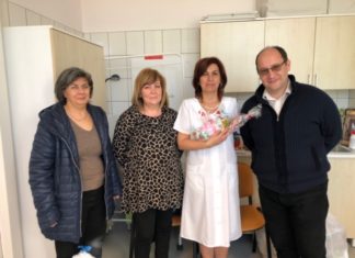 Kicsi szív alakú párna