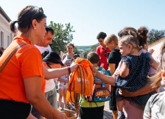 Kétezer-ötszáz gyermek iskolakezdését segítette a Baptista Szeretetszolgálat