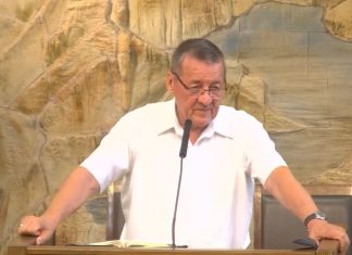 2023-09-10-du Dobos Péter: Vád alatt – Debrecen