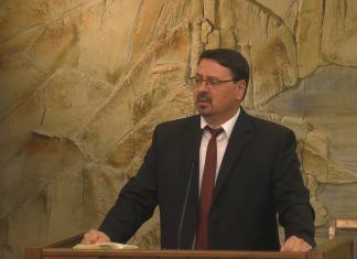 2023-11-05-du Kiss János: A döntés súlya alatt – Debrecen