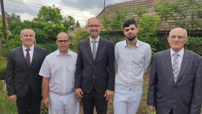 received_569688035283859