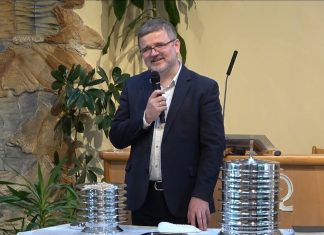 2025.05.04. Piros betűs evangélium (Mike Sámuel) – Kecskemét