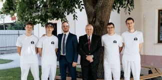 „Gyönyörű nap virradt fel…” – bemerítés Kiskőrösön