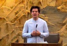 2026-07-26-du – Bedő Áron:Elég a ruhájának szegélye is – Debrecen